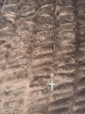 Stylish Silver Crystal Cross Rosary Necklace - Women Jewelry